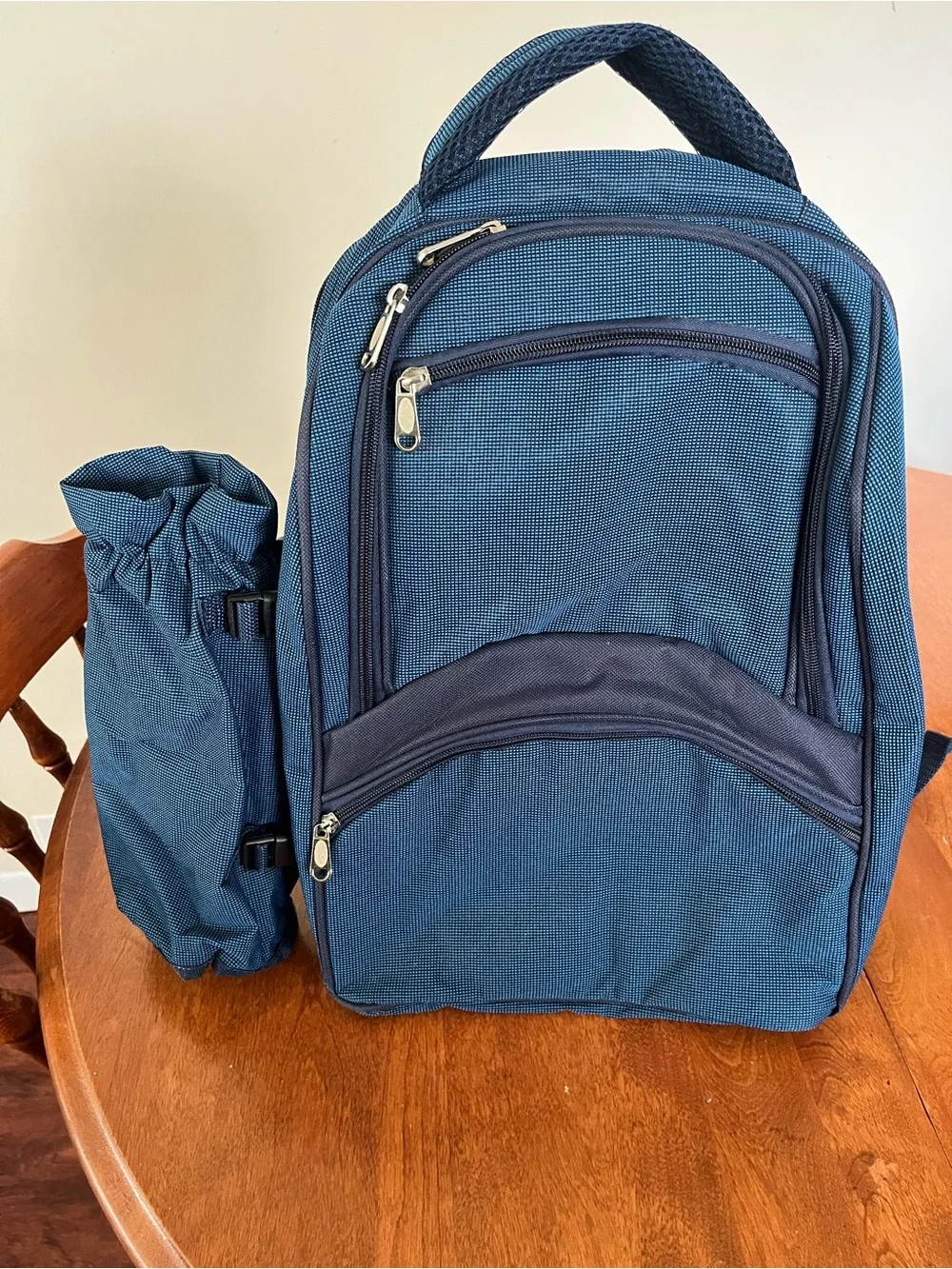 ๐ Picnic Backpack ๐ - Picture 3 of 8